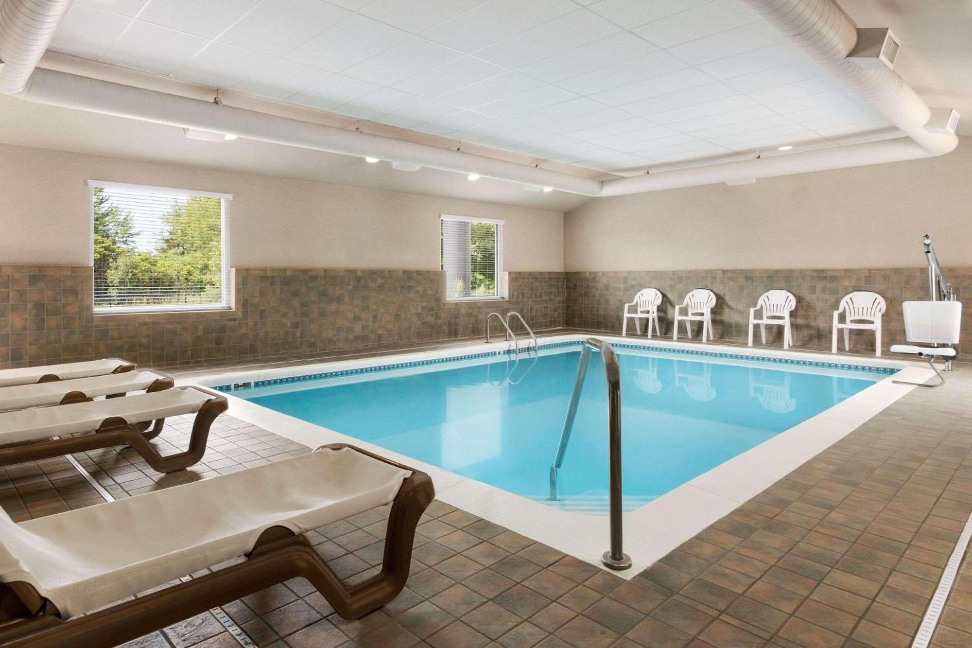 Country Inn & Suites By Radisson, Holland, Mi Eksteriør bilde